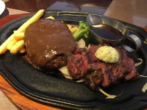 肉の万世レストランのステーキ＆ハンバーグ